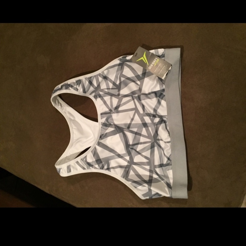 Nwt sports bra